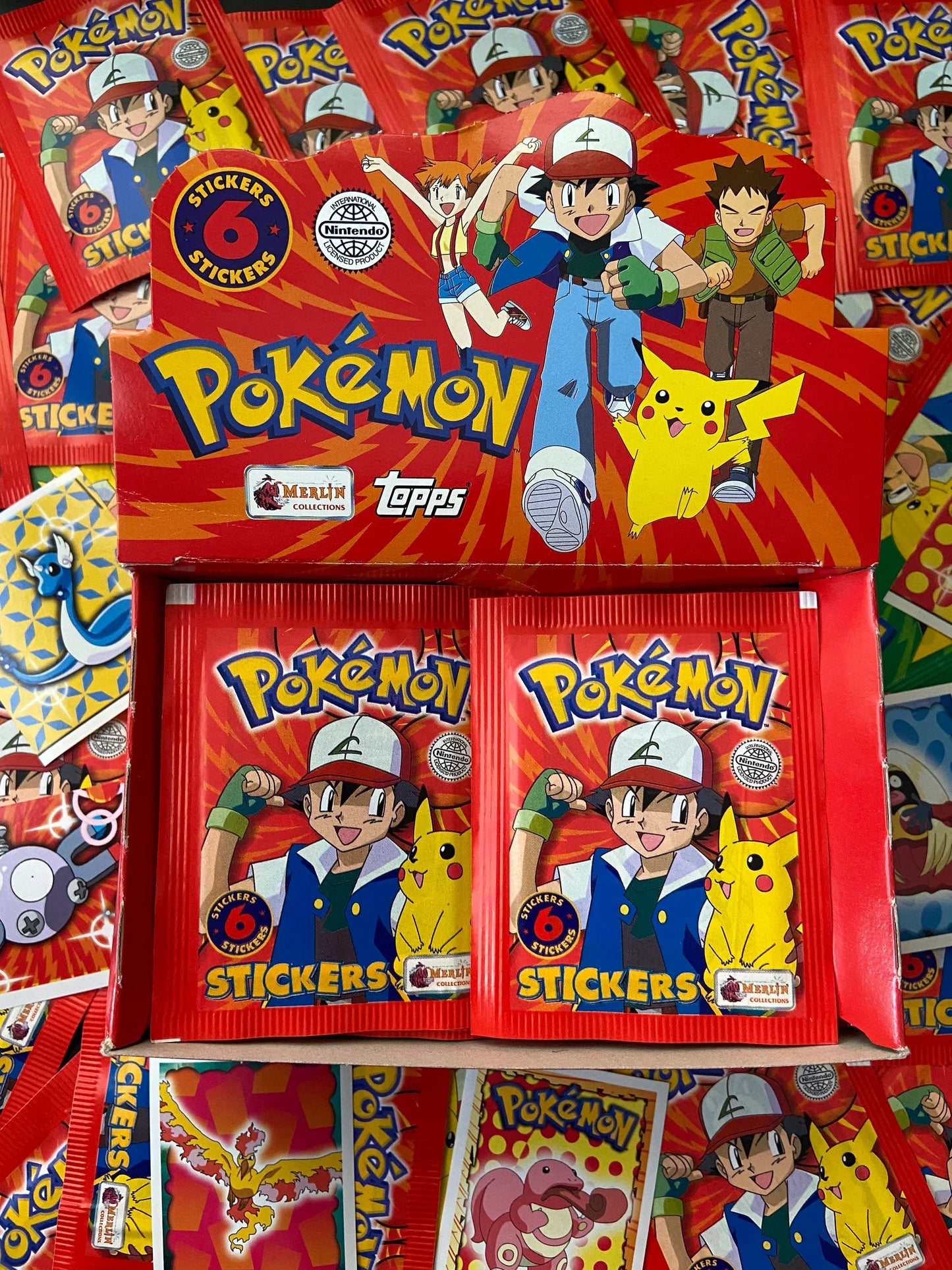 Pokemon Topps Merlin 1999 Sticker Pack (1)